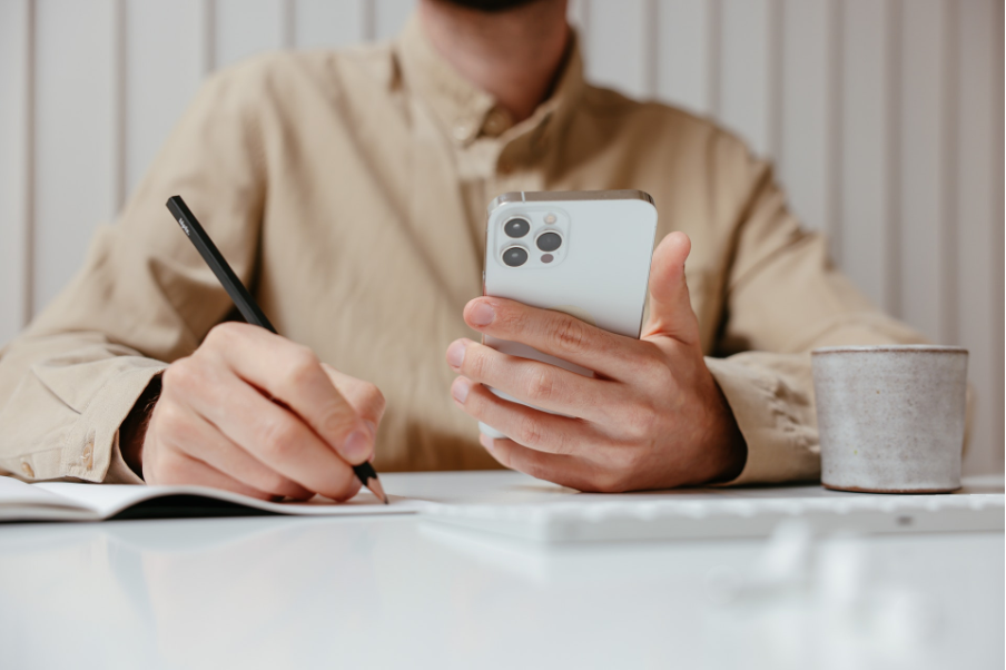 Organizations and Agencies to Notify After A Death